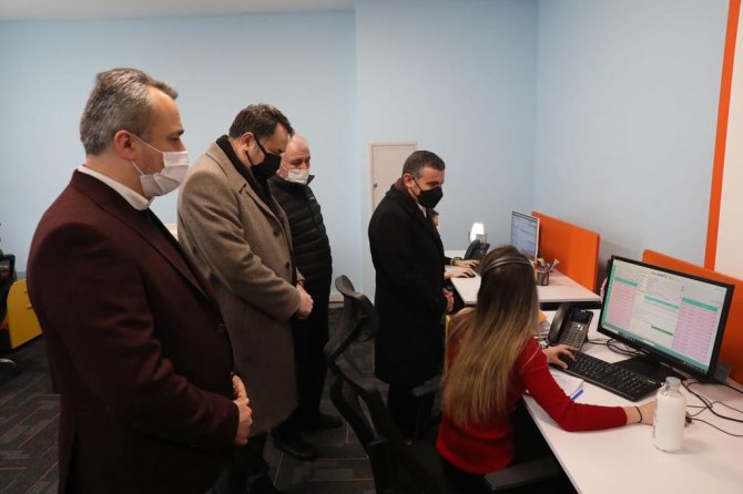 Vali Atay, Bilsoft Arge Merkezini Ziyaret Etti