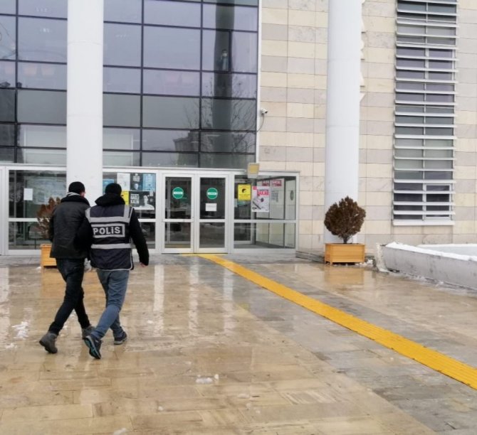 Araçlardan Akü Çalan Zanlı Yakalandı