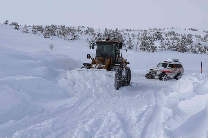 112’ye Asılsız Hasta İhbarında Bulunarak Kapalı Köy Yollarını Açtırmak İstiyorlar