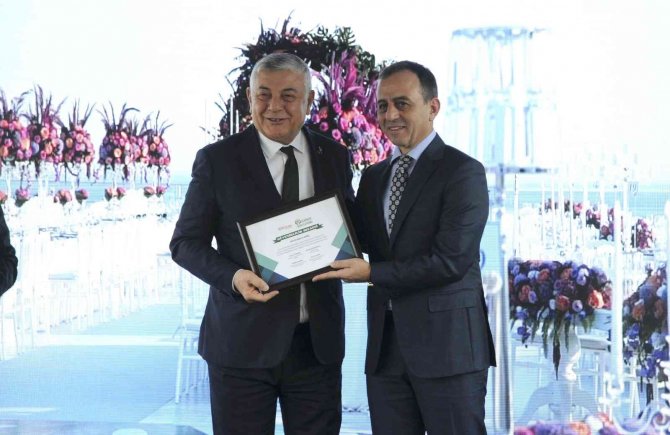 Türkiye’de İ̇ş Dünyası Dergisi’nin 4’üncü Sayısı Okuyucuyla Buluştu