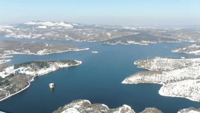 İ̇stanbul’da Karlar Erimeye Başladı, Barajlarda Sadece Yüzde 2’lik Artış Oldu