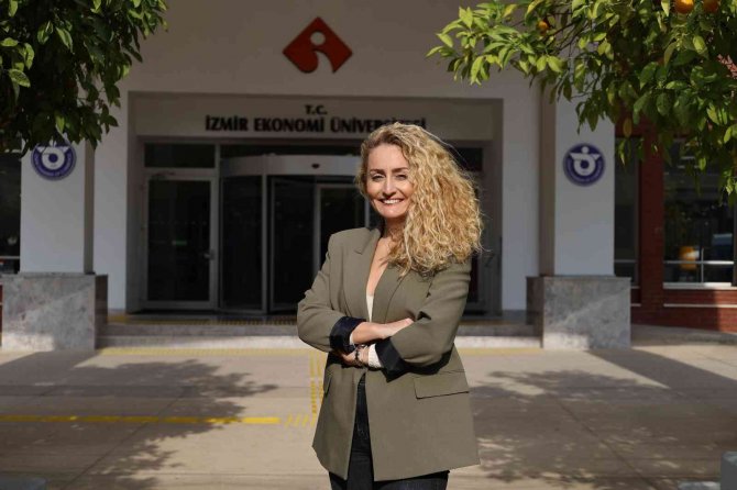 Dünyaca Ünlü Üniversiteye İ̇zmirli Akademisyen