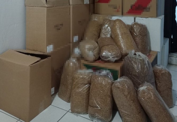 İ̇zmir’de 220 Kilo Kaçak Tütün Ele Geçirildi