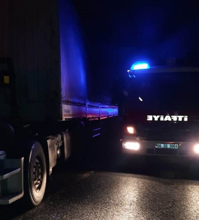 Konya’da Tırların Kupası Koptu: 3 Yaralı