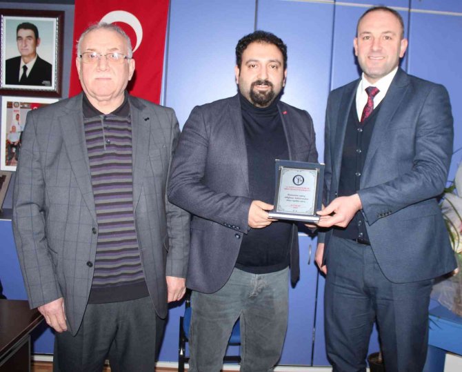 Alaşehir Devlet Hastanesine Ultrason Ve Röntgen Cihazı Desteği