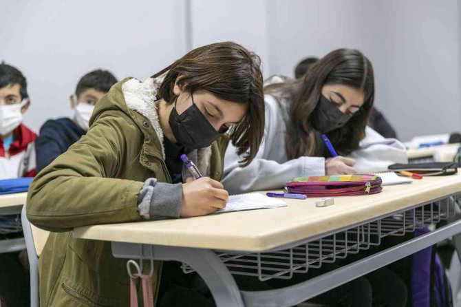 Yenice’deki Yurt Binası Yenilenerek Eğitim Merkezine Dönüştürüldü