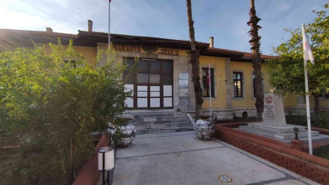 Milas’ta Bir Asırlık Geçmişe Sahip Okulda Restorasyon Çalışması Başlıyor