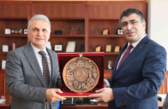 Rektör Aktekin’den Ankara Müzik Ve Güzel Sanatlar Üniversitesi’ne Ziyaret