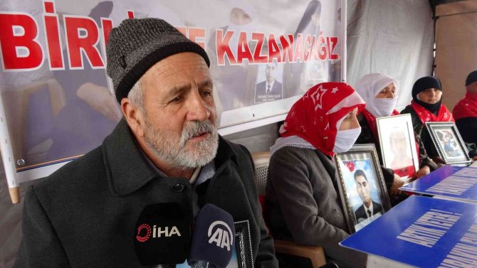 Muş’ta Annelerin Evlat Nöbeti Sürüyor