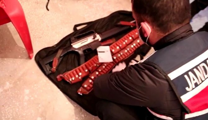 Terör Örgütünün Gençlik Yapılanmasına Operasyon: 5 Gözaltı