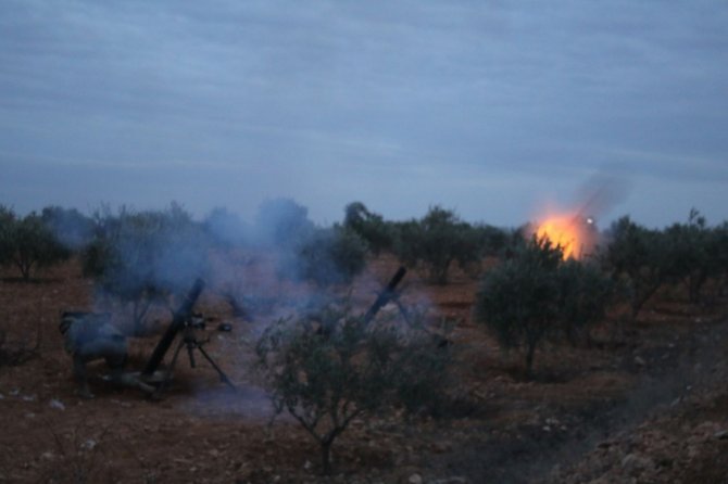 Suriye Milli Ordusu El Bab’ta Terör Örgütü Pkk/ypg Mevzilerini Vurdu