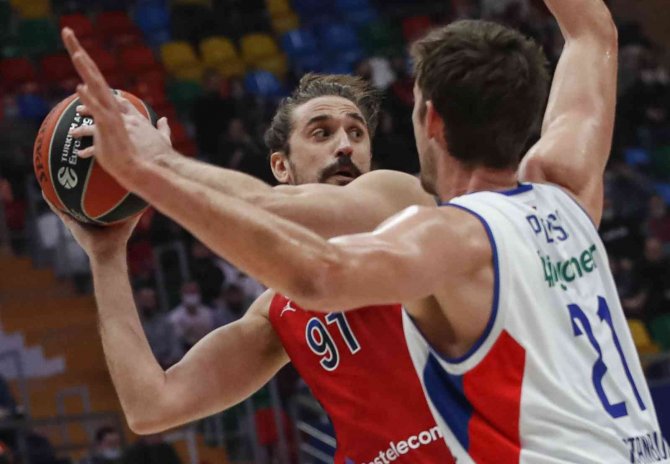 Thy Euroleague: Cska Moskova: 97 - Anadolu Efes: 99