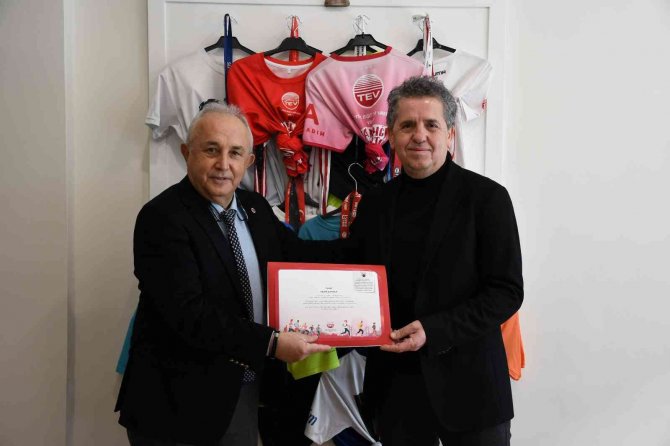 Tev Şükrü Şankaya Burs Fonu’yla Kız Öğrencilere Umut