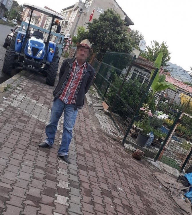 Eşini Çekiçle Öldürdü, Oğlunu Arayıp "Gel Anneni Öldürdüm" Dedi