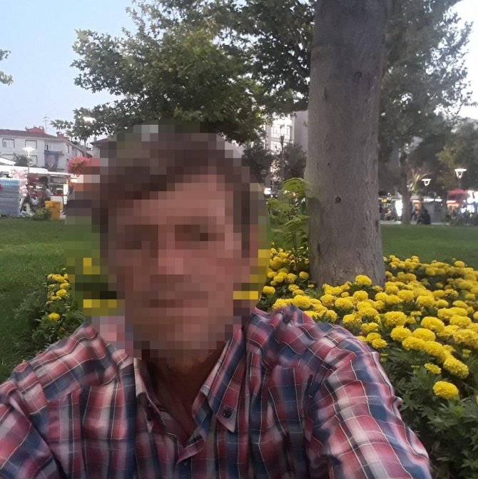 Eşini Çekiçle Öldürdü, Oğlunu Arayıp "Gel Anneni Öldürdüm" Dedi