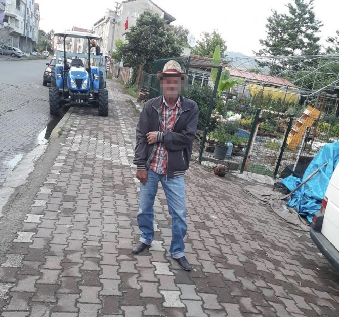Eşini Çekiçle Öldürdü, Oğlunu Arayıp "Gel Anneni Öldürdüm" Dedi