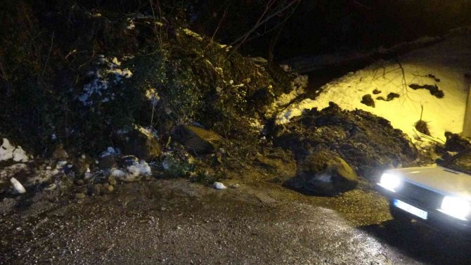 İ̇şten Çıkıp Evine Geldi, Heyelanı Görünce Şok Yaşadı