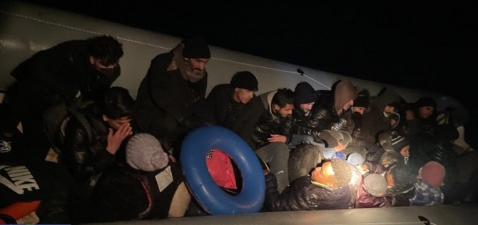 24 Düzensiz Göçmen Yakalandı