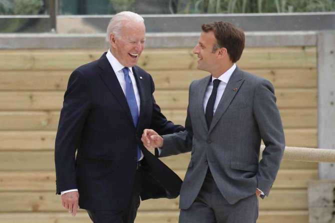 Biden İle Macron, Rusya-ukrayna Krizini Görüştü