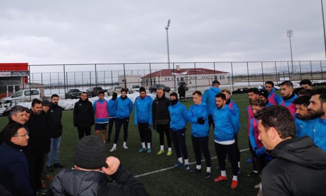 Vali Çiçek, Afyonspor Antrenmanını İzledi