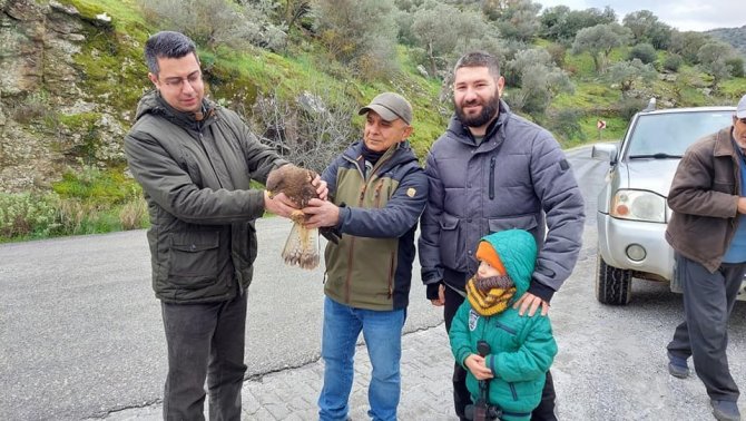Azap Gölü’nde Bir Araya Gelerek Sorunları Görüştüler