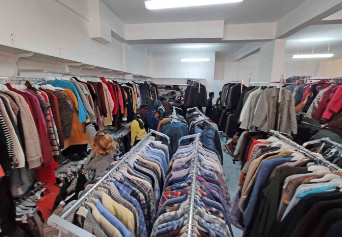 Bafra Sosyal Yardım Merkezi İhtiyaç Sahiplerinin Yanındı