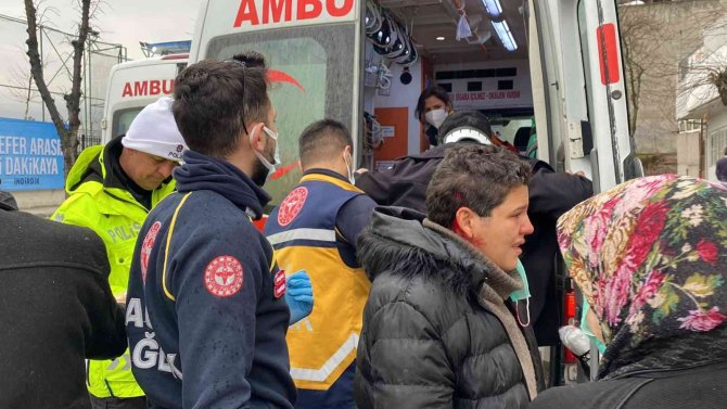Bursa’da Sağanak Yağış Kaza Getirdi