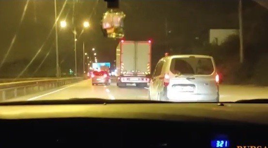 Bursa’da Kaçak Sigara Operasyonu; Piyasa Değeri 5 Buçuk Milyon