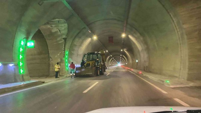 Karayolları Ekipleri Açılış Öncesi Çalışmalarını Sürdürüyor