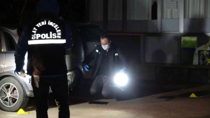 Akraba Ailelerin Haraç Kavgasında Silahlar Konuştu: 1’i Ağır 5 Yaralı
