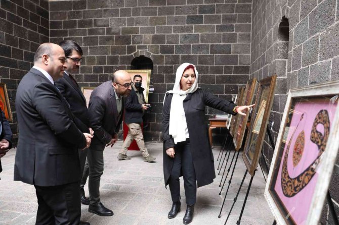 Diyarbakır’da ’Kelamdan Kaleme Hüsn-ü Hat’ Sergisi Açıldı