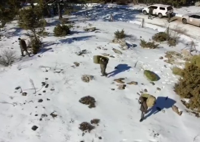 Yaban Hayvanları İçin Yapılan Yemleme Çalışması Drone İle Görüntülendi