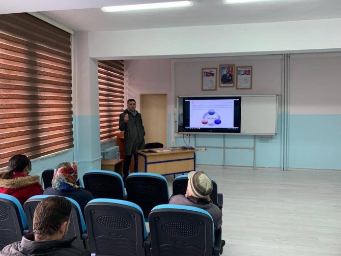 Dumlupınar’da Eğitim Kurumlarındaki Gıda Çalışanlarına Hijyen Eğitimi