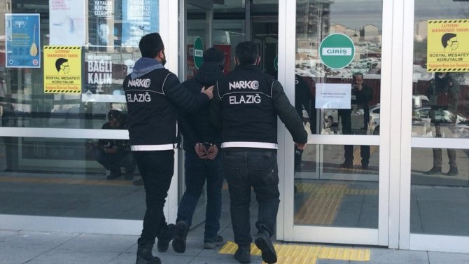 Valizinden 8 Kilo Uyuşturucu Çıkan Şüpheli Gözaltına Alındı