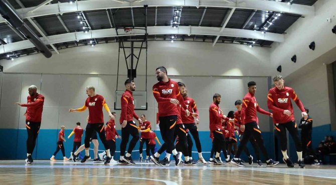 Gomis İlk Antrenmanına Çıktı