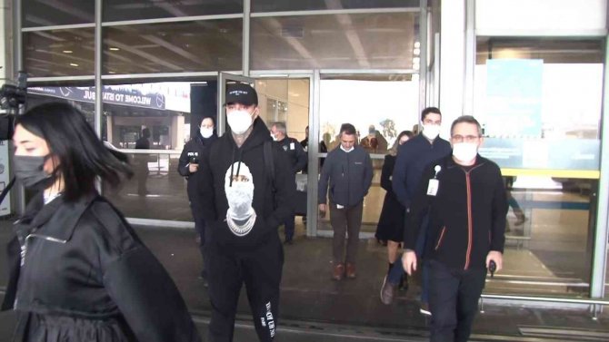 Galatasaray’ın Yeni Transferi Pulgar İ̇stanbul’da