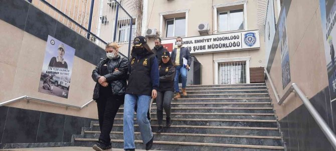 Yabancı Uyruklu Kadının Çantasını Çalan Hırsızlar Yakalandı