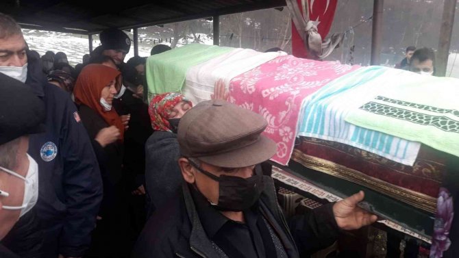 Eşini Çekiçle Öldürdü, "Beni Her Gün Dövüyordu" Dedi