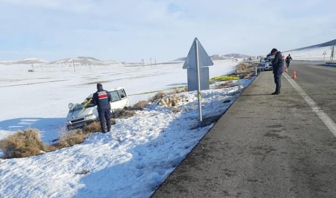 Karaman’da Servis Minibüsü Devrildi: 1 Ölü, 5 Yaralı