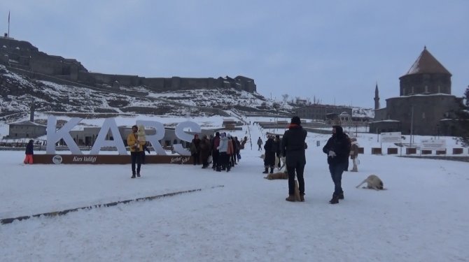 Kars’a Turistlerden Yoğun İlgi