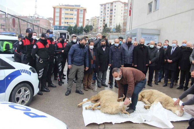 Kartal İ̇lçe Emniyet Müdürlüğüne Kazandırılan Yeni Araçlar İçin Koç Kesildi