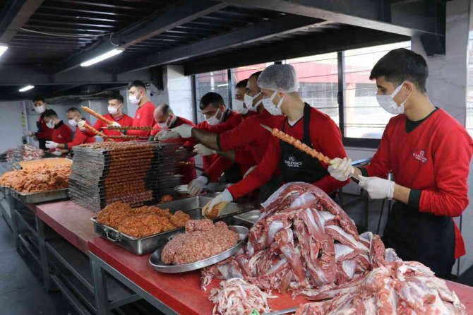 Adana’da Günlük Et Tüketimi 80 Tona Ulaştı