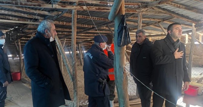 Elazığ’da Evin Çatısı Biriken Kar Nedeniyle Çöktü