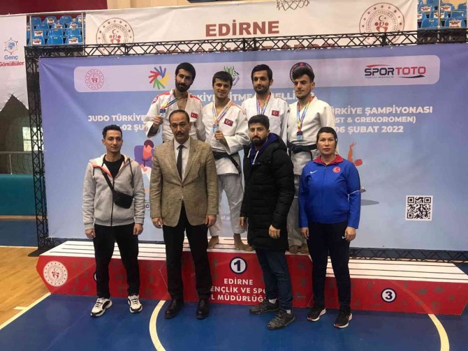 Enes Yıldız, Brezilya’da Milli Forma İle Mücadele Etmeye Hak Kazandı