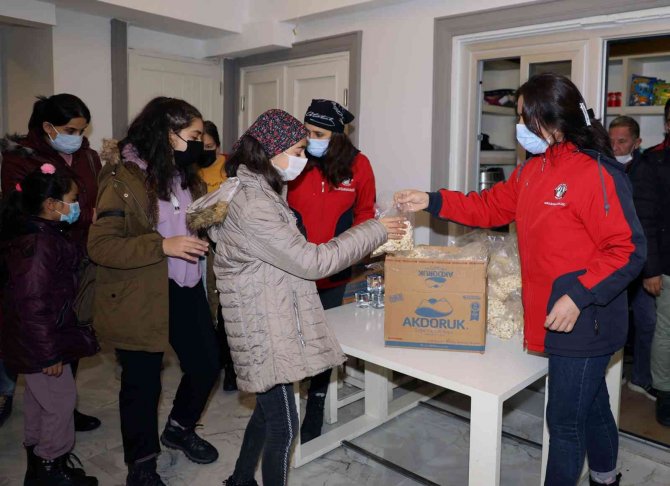 Menteşe Belediyesi’nden Öğrencilere Ücretsiz Sinema