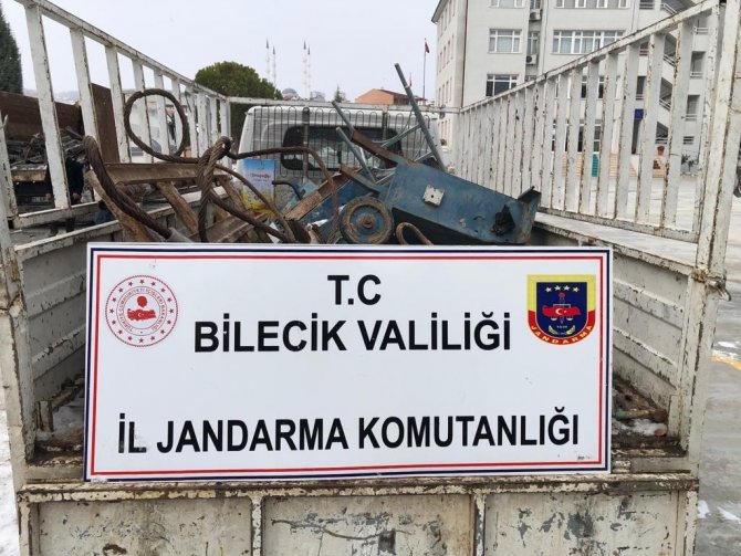 Mermer Ocağında Hırsızlık Yapan 4 Zanlıdan 3’ü Tutuklandı