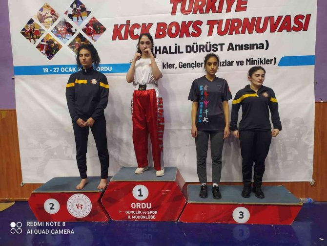 Vanlı Kick Boksçulardan 5 Türkiye Şampiyonluğu