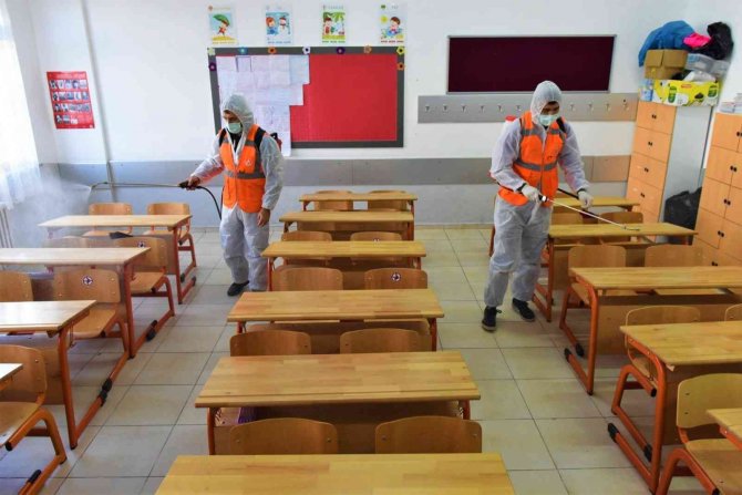 Altınordu’da Okullarda Yaklaşık 2 Milyon Metrekare Alan Dezenfekte Edildi