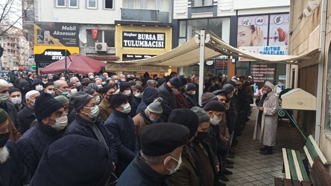 Oğlu Tarafından Öldürülen Adam Son Yolculuğuna Uğurlandı