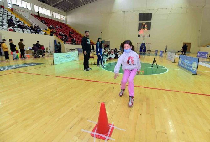Geleceğin Milli Sporcu Adayları Tarama Testinden Geçiyor